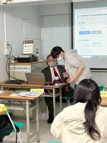 LINE_ALBUM_827-828 金融科技課程_250903_73