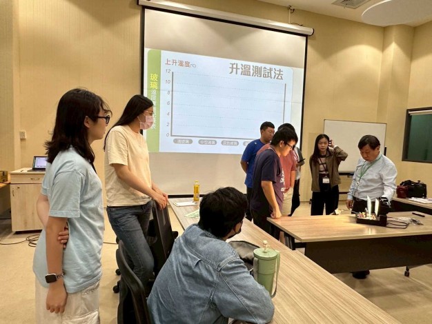 LINE_ALBUM_1017下午場-台灣節能膜_251022_9